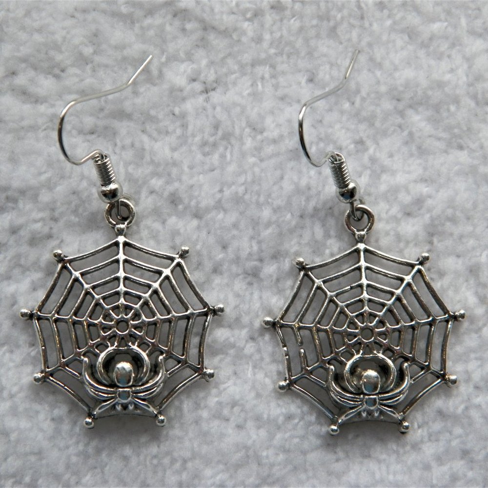 Silver Spider Web Dangling Earrings